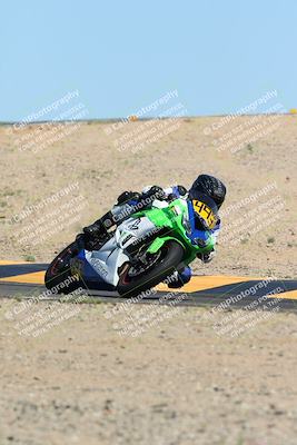 media/Apr-06-2024-CVMA (Sat) [[e845d64083]]/Race 10 Amateur Supersport Middleweight/